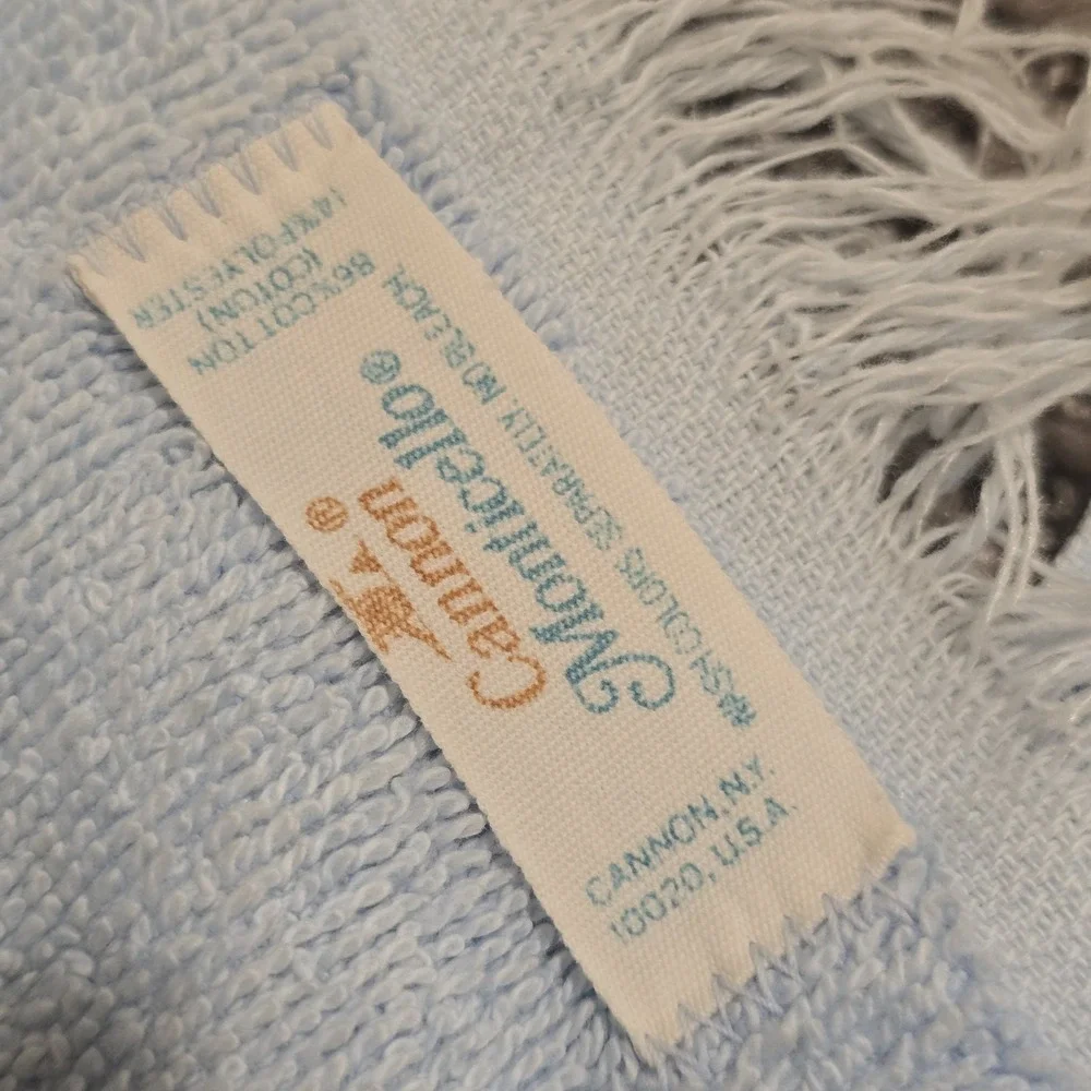 Vintage 70s Cannon Monticello Hand Towel Set Textured‎ Flowers Fringe Light Blue
